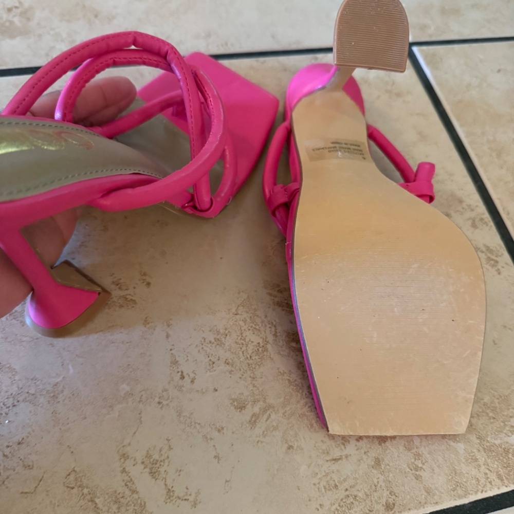 Shoes! - Picture 3 of 5
